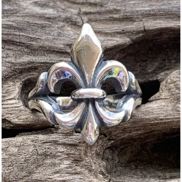 James Avery Retired Sterling Silver Fleur De Lis Ring Size